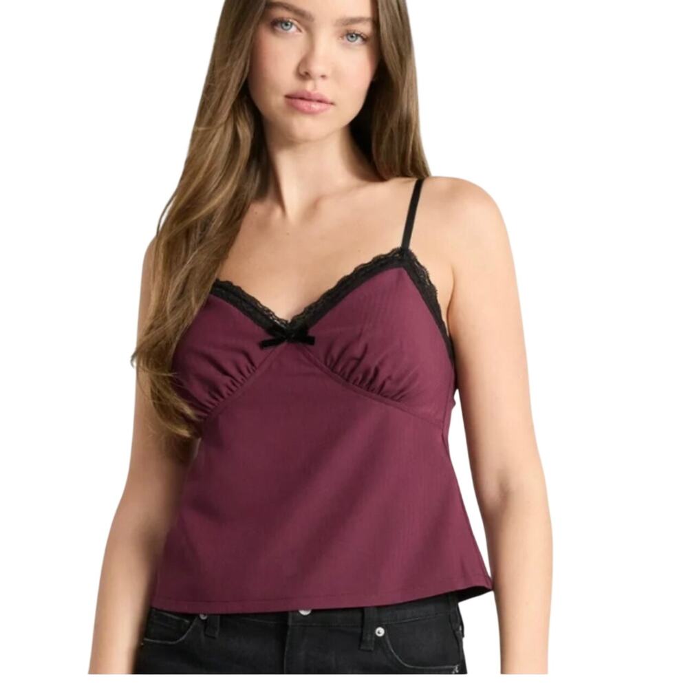 No Boundaries Women's Dark Cherry Sweetheart Semi Cropped Tank Top - Size S(4-6)